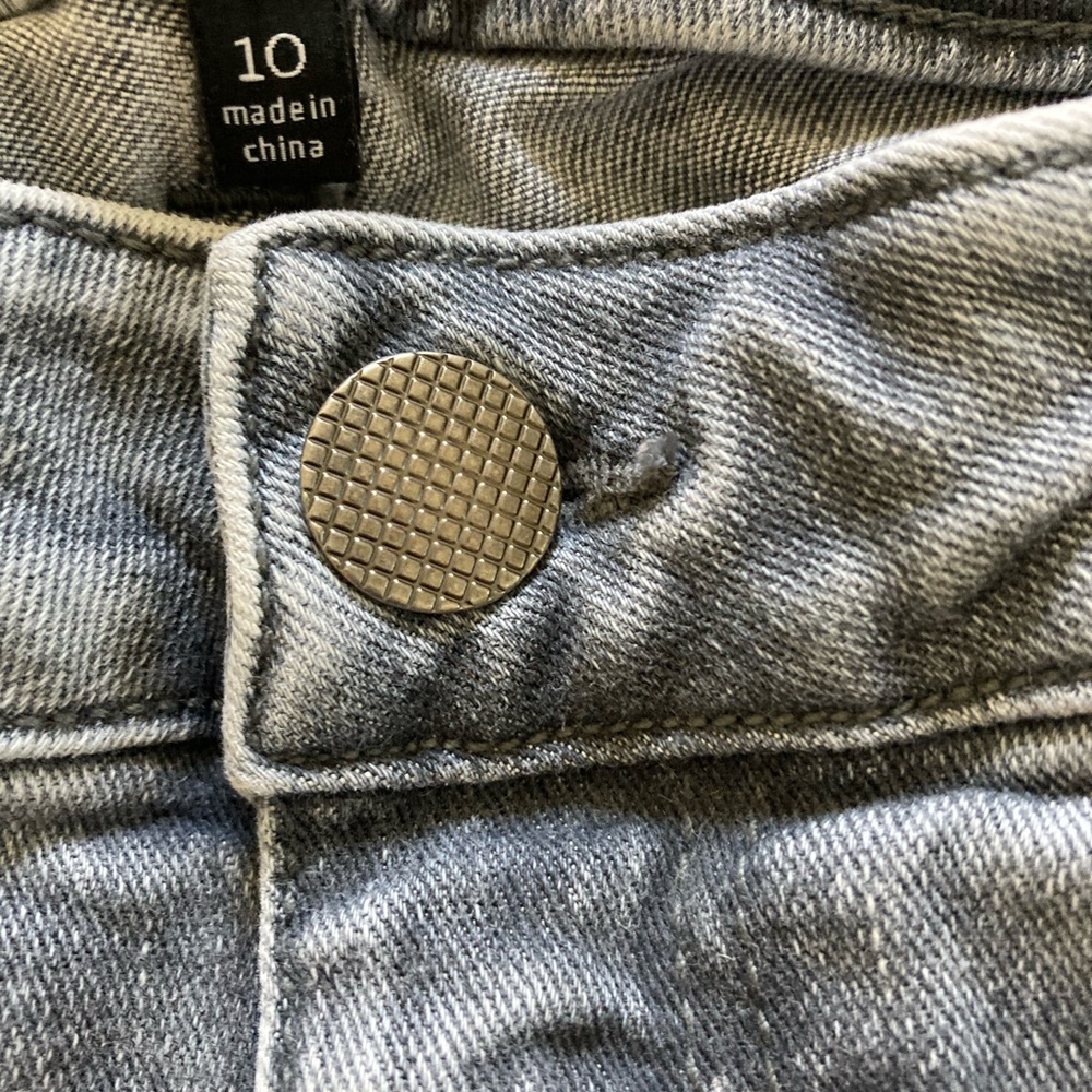 Cabi vintage gray high skinny stretch jeans, size 10, belt loop, 5 pockets - Picture 4 of 11